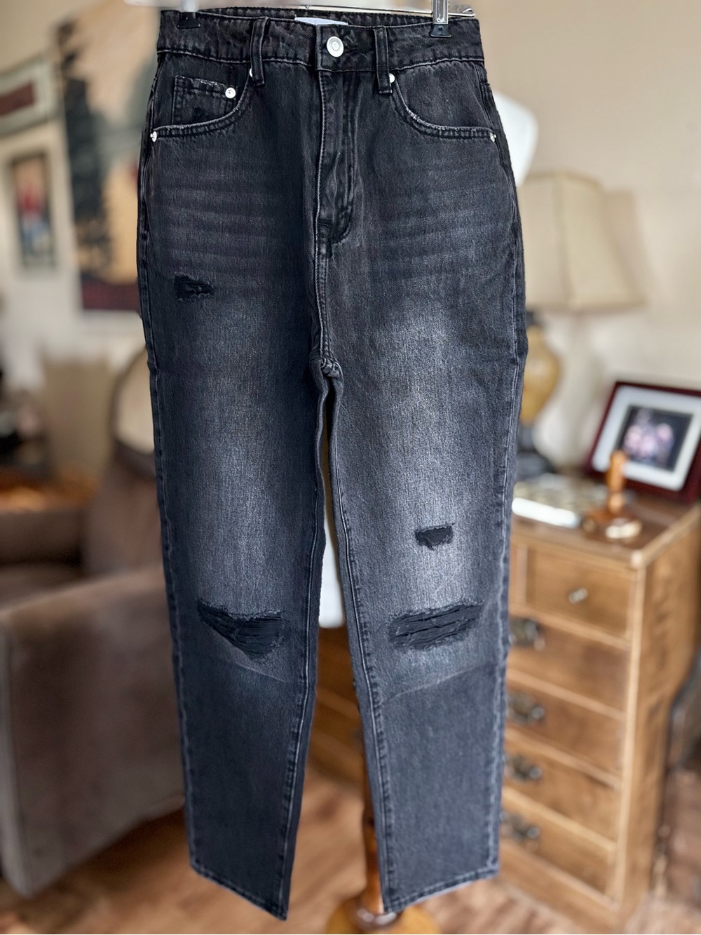 NWOT Lilou Women's Black Washed Distressed Boyfriend Jeans